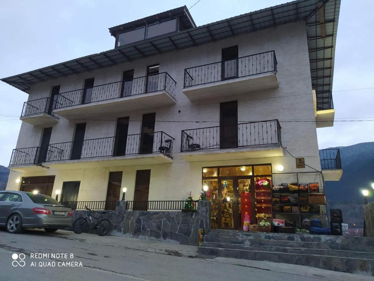 Hotel Marliza Mestia Extérieur photo
